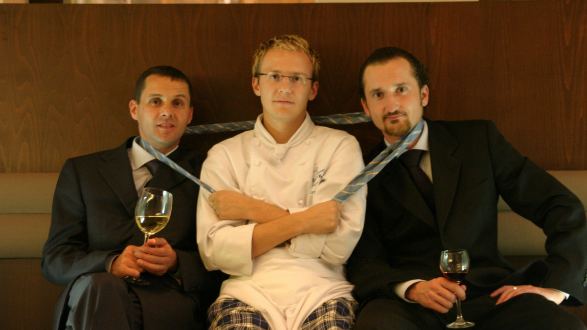 Majitel pan Kolesnik, JÁ a restaurant manager Adam Ruman Majitel pan Kolesnik, JÁ a restaurant manager Adam Ruman