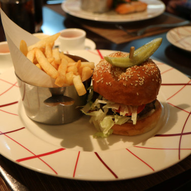 DB BISTRO & OYSTER BAR