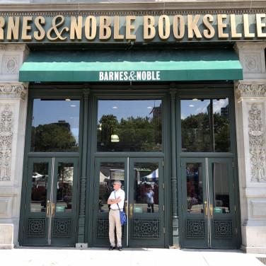 BARNES&NOBLE BOOKSELLERS